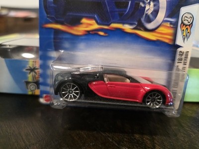 Hot Wheels 2003 First Editions Bugatti Veyron #030 Red/Black Die-Cast