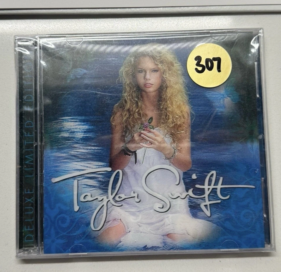 Taylor Swift Debut deluxe 11th Anniversary edition Cd. EXTREMELY RARE 2018 Foto 3 de 4