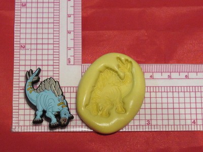 dinosaur cake pop molds