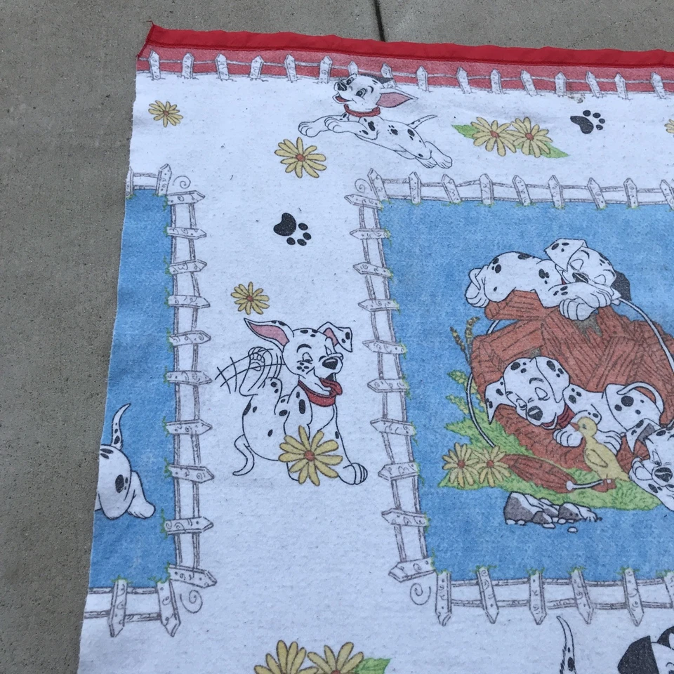 Vintage 101 Dalmations Blanket Acrylic satin trim 88”x 70” - Queen Bed Size USA - Image 3 of 4