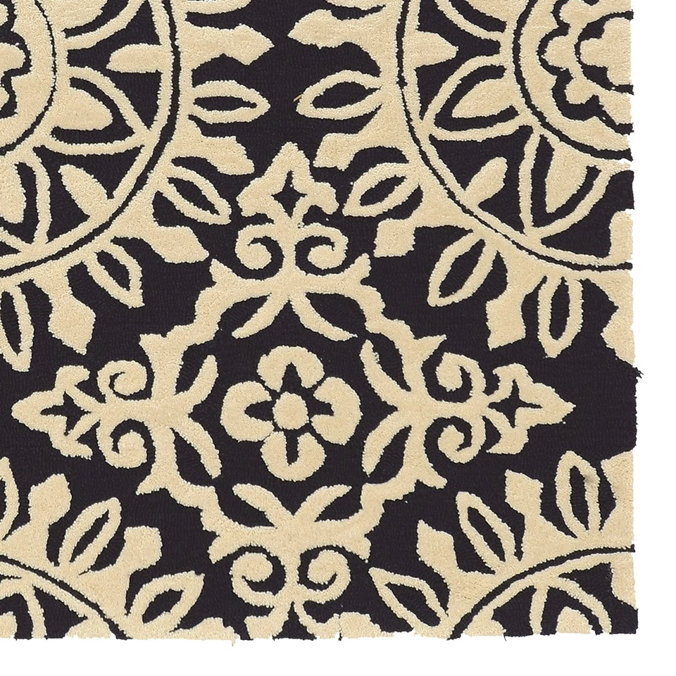 Linon Trio Melinda Hand Tufted Polyester 5'x7' Area Rug in Navy - Image 3 of 4