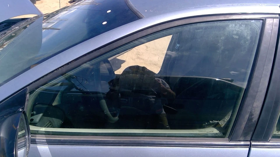 Saturn Sl1 2000-2002 sedán conductor ventana delantera izquierda puerta vidrio OEM 21172003 Foto 3 de 4