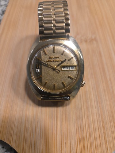 Vintage Bulova Accuquartz 14K Gold Wristwatch – Diamond Dial, Nonworking