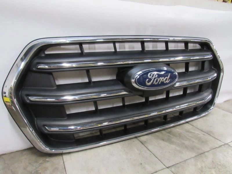 Rejilla Ford Transit 250 20 21 22 Foto 3 de 4