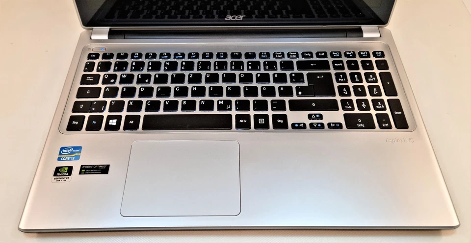 Acer Aspire V5 Touchscreen Hintergrundbeleuchtete Tastatur 8GB RAMs 500GB HDD - Bild 4 von 4