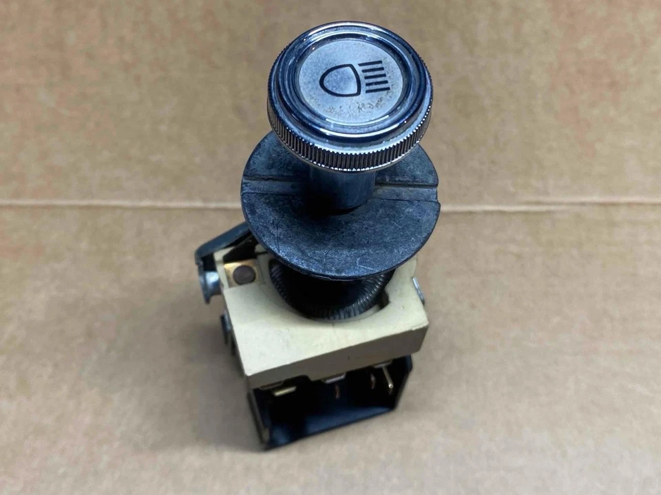 ПЕРЕКЛЮЧАТЕЛЬ ФАР 73-87 Chevy GMC Truck с ПОВОРОТНЫМ КВАДРАТНЫМ КОРПУСОМ K5 Blazer Suburban - Изображение 2 из 4