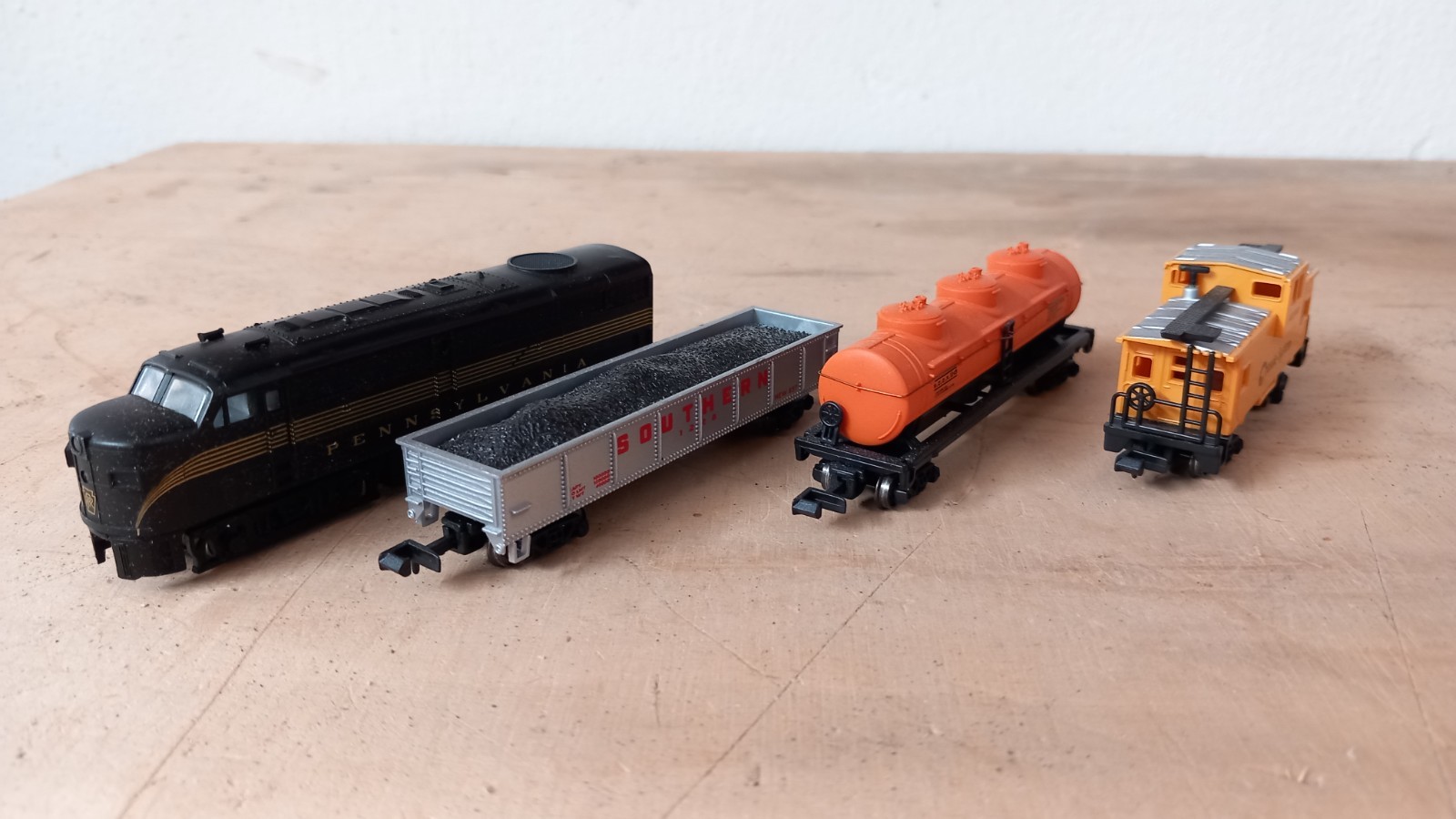 Mehano Scala N 1:160 - set treno merci ALCO PA PRR + ×3 vagoni