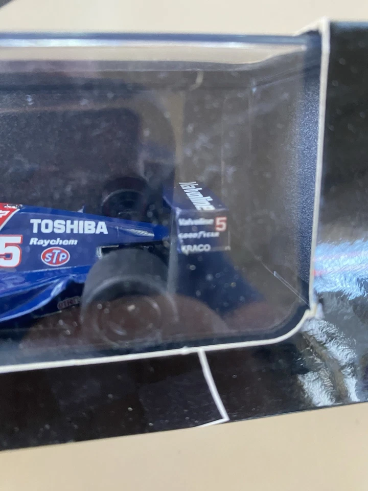 Onyx 055 - Miniature Formule Indy '90 Valvoline Lola, pilote Al Unser Jr. (1:43) - Immagine 3 di 4