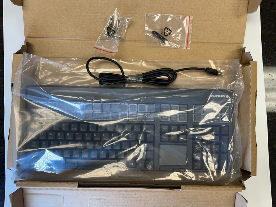 Brand New Cherry G86-71401EUADAA LPOS Wired Programable Keyboard with Touchpad - Image 3 of 4