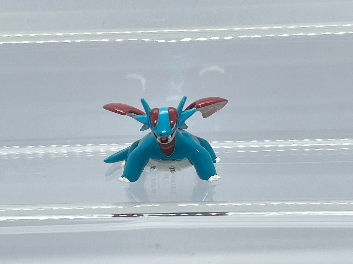 Pokemon Monster Collection Salamence Figure Takara Tomy Japan E207