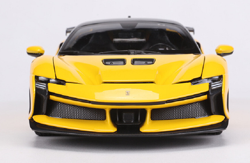 Bburago 1:18 Ferrari SF90 XX Stradale Yellow Diecast Model Racing