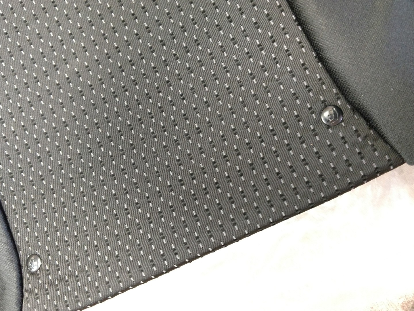 894602C112GAA NEW HYUNDAI OEM BLACK Rear RH Back Seat Cover 0608