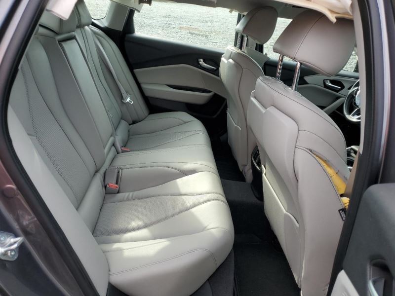 TLX       2021 Camera/Projector 1403586