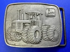 JOHN DEERE & CO. Agriculture Farm Tractor Vintage 1975 Promotional Belt Buckle