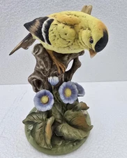 1980 GORHAM GOLD FINCH BIRD ON BRANCH w BLUE FLOWER FIGURINE MINT CONDITION
