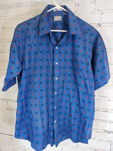 XL Hathaway Short Sleeved Button Up Blue With Striped Pattern