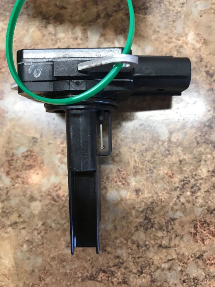 Sensor medidor de flujo de aire Scion TC 2005-2016 convertible OEM Foto 2 de 4
