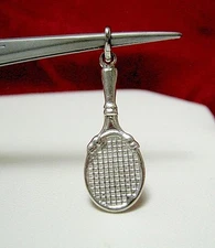 SOLID 925 STERLING SILVER TENNIS RACKET RAQUET SPORT CHARM PENDANT 1.4 GRAMS