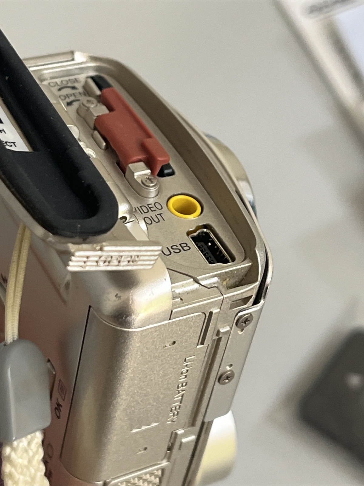 Olympus Stylus 400 Digital 4.1MP Camera Silver with Extras TESTED NEEDS BATTERY eBay