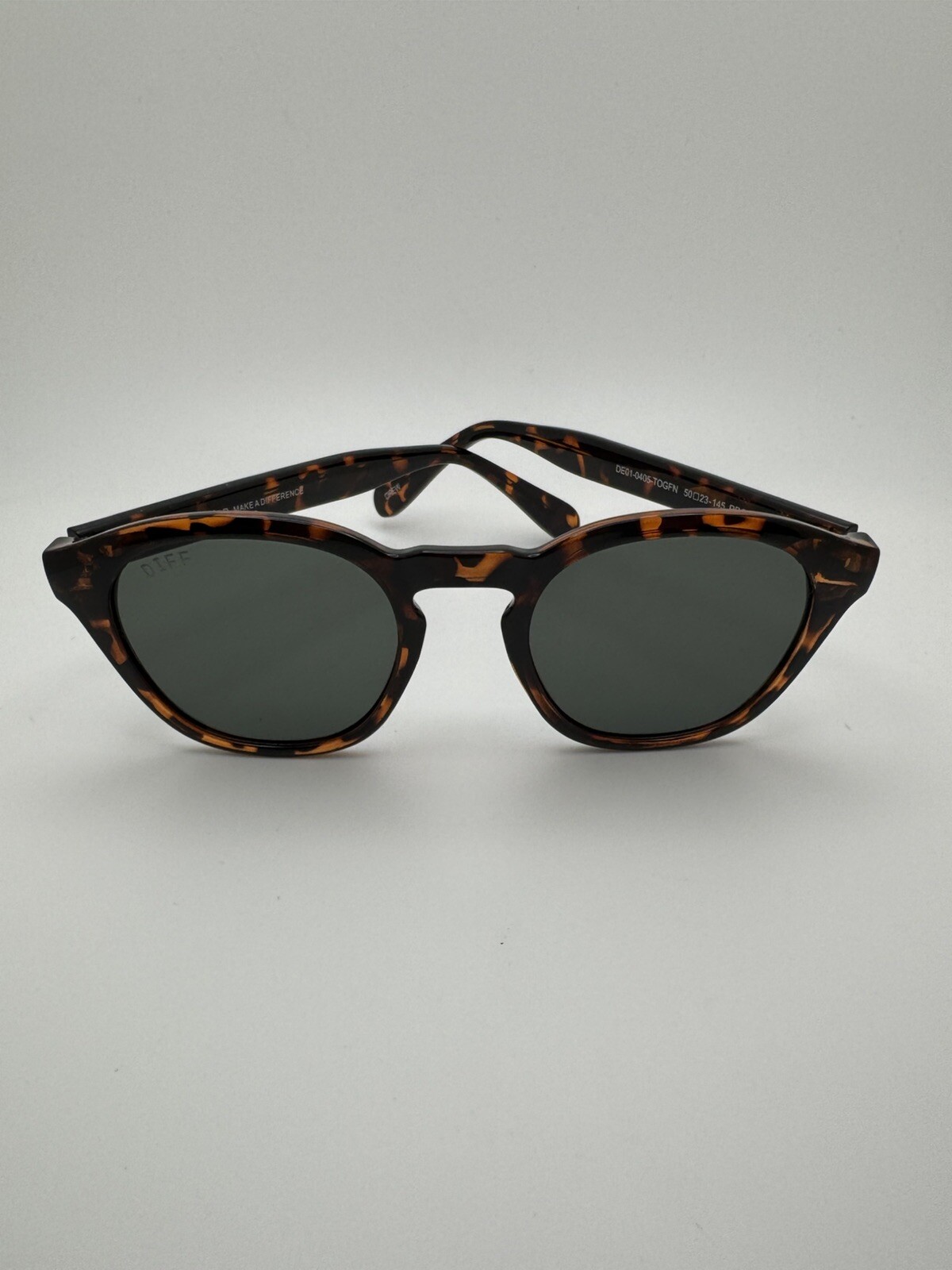 SUNGLASSES DIFF EYEWEAR MAKE A DIFFERENCE DE01-04… - image 1