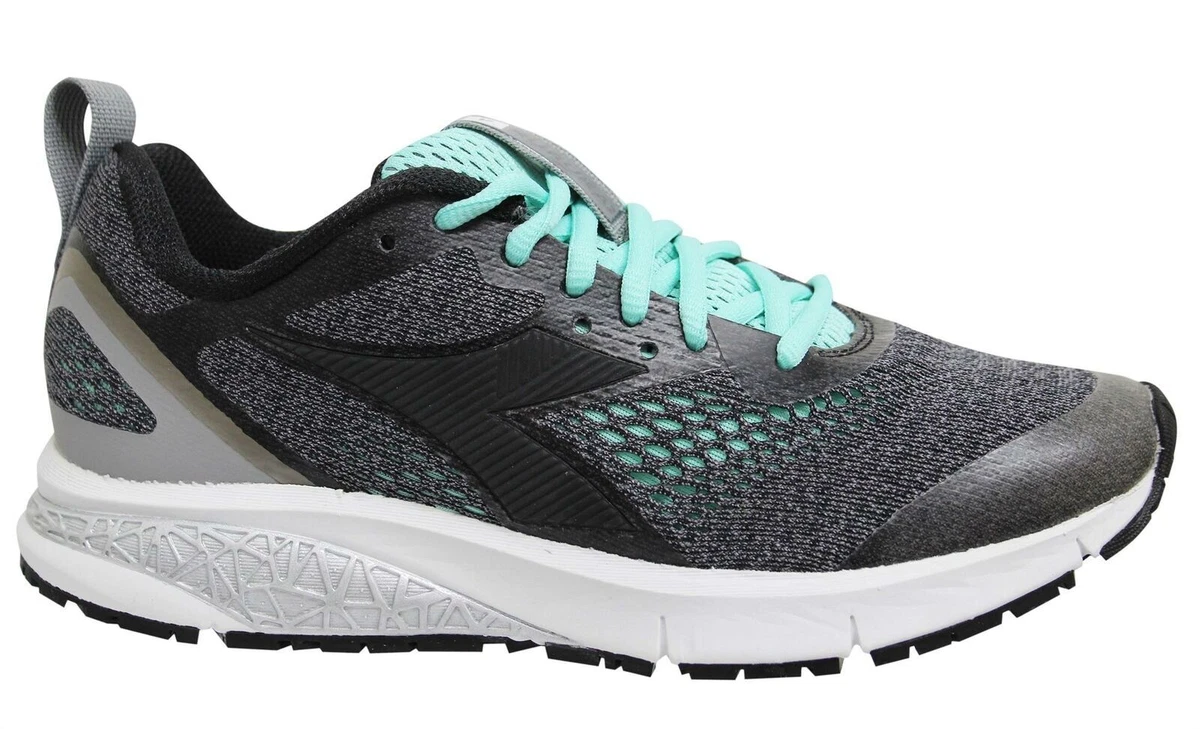Diadora Kuruka 2 Grey Black Low Lace Up Womens Running Trainers