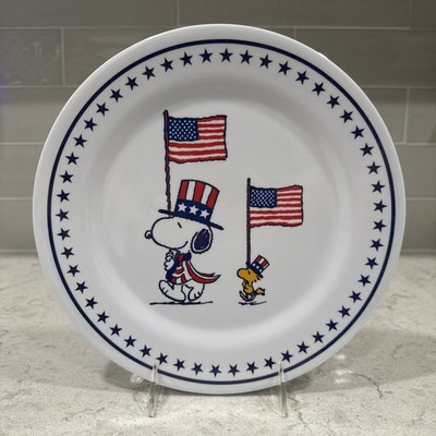 Set of 4 Melamine 10.5  Dinner Plates Peanuts PATRIOTS Snoopy USA Patriotic NEW