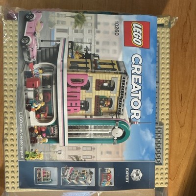 LEGO Creator Expert Downtown Diner 10260 2480 Pieces