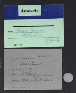 2 Ausweiskarten Einlaß DFF Kameramann in Berlin Friedrichstadtpalast / ? 1979