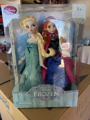 Frozen Disney Store Anna & Elsa First edition 12'' classic doll 2 pack Gift Set