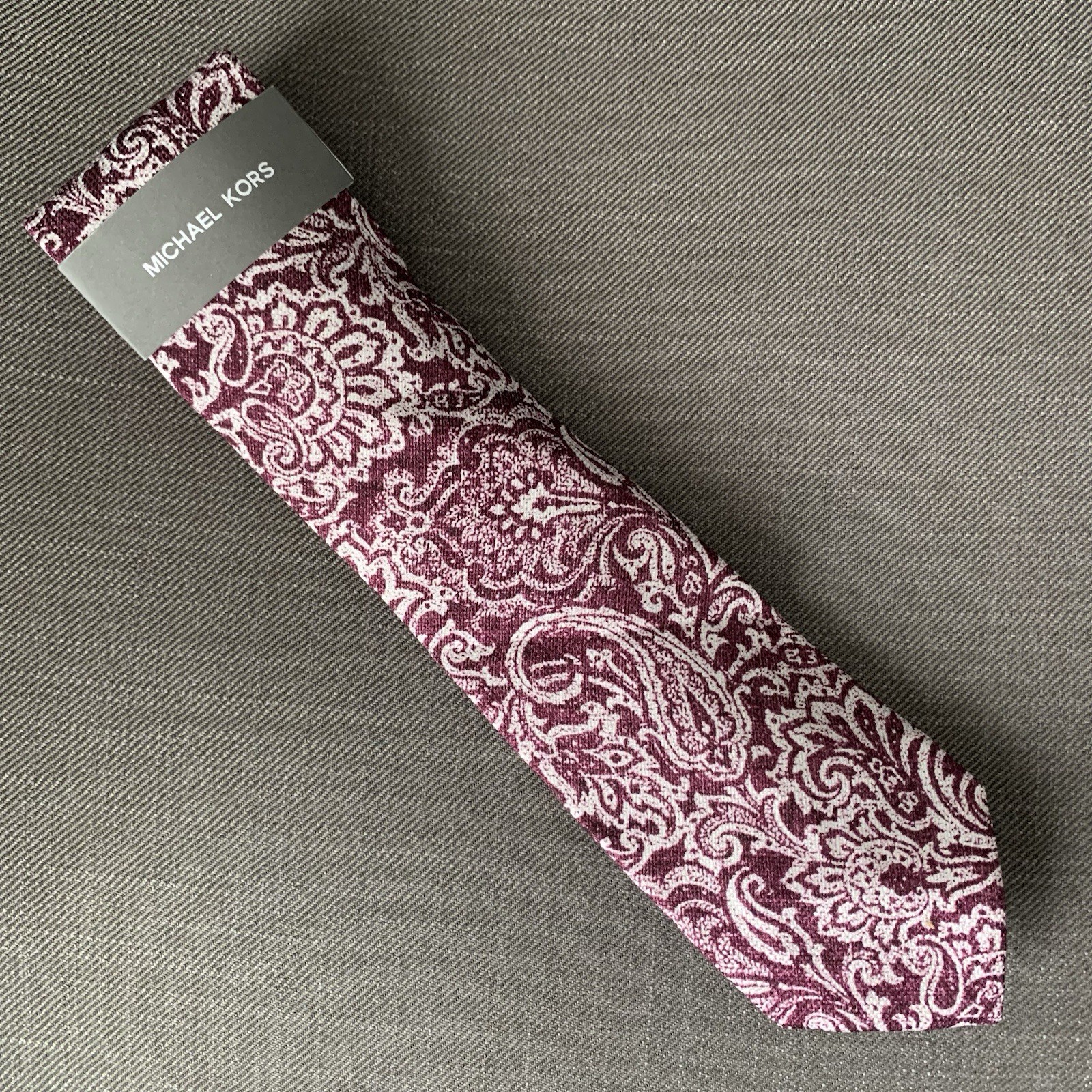 Michael Kors Men's Neck Tie Burgundy Red Paisley Silk/Lyocell Blend MSRP $69.50