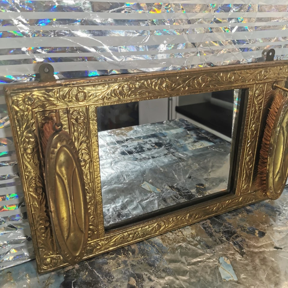 Wall Hanging Scottish Thistle Embossed Large Brass Hall Mirror 2 Clothes Brush - Image 2 of 4