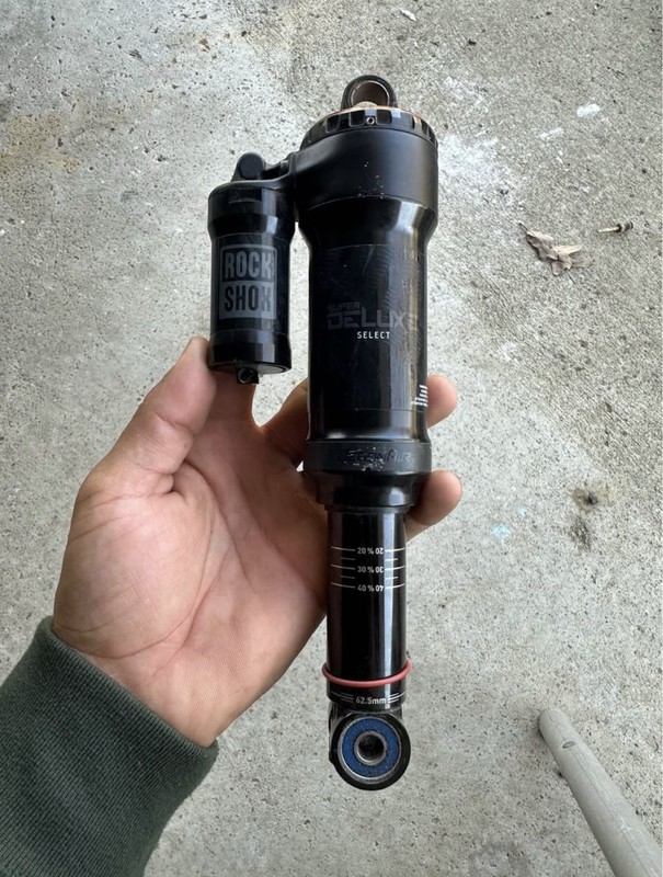 RockShox Super Deluxe Select+ Air Rear Shock 230x62.5 MTB Black RS-SDLX-SEL-B2