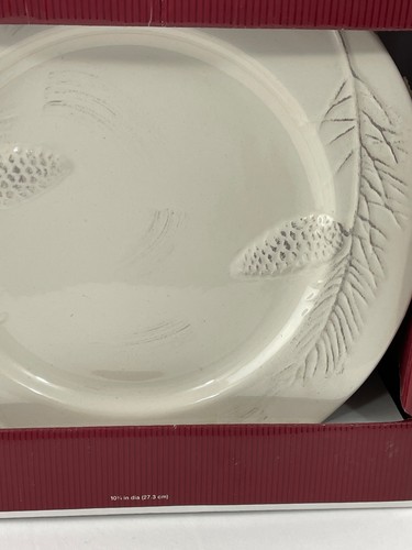 Target Birchwood Chalet Tannenzapfen 4er Set Essteller 10,75" NEU IM KARTON - Bild 4 von 10