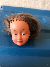 GéGé : tête de Mily / Milly chatain