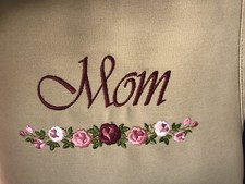 Personalized Beige Apron With Mom And Floral Design