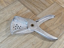 Vintage Cast Aluminum Spring Loaded Lemon Lime Bar Ware Handheld Juicer