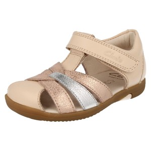 clarks closed toe sandals