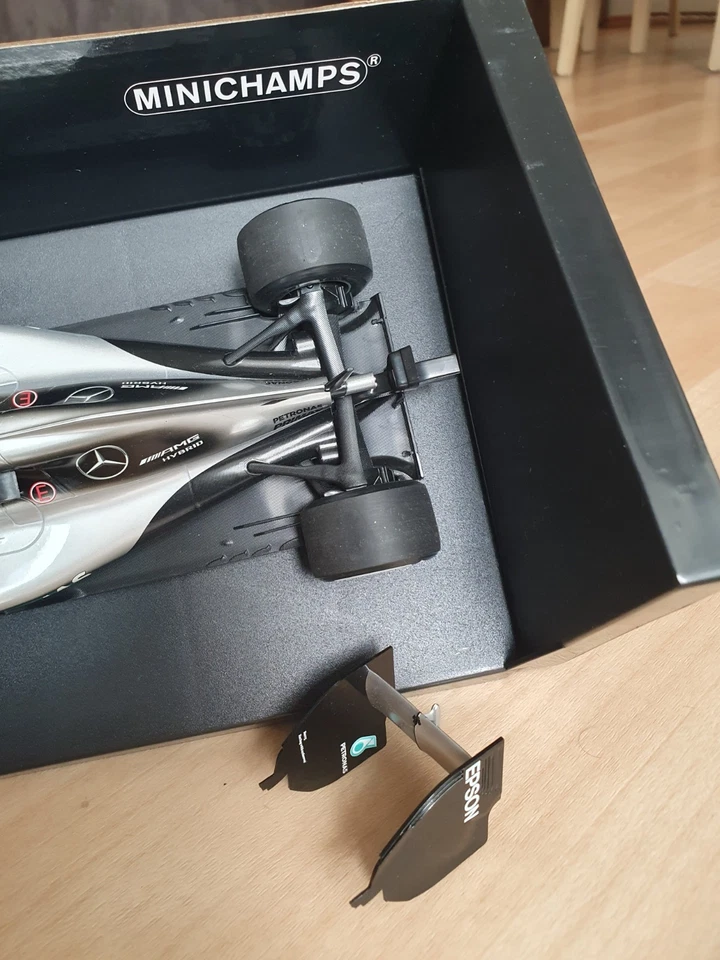 F1 Mercedes AMG W07 Hybrid #6 Rosberg Winner Australian GP 2016 Minichamps RAR - Bild 4 von 4