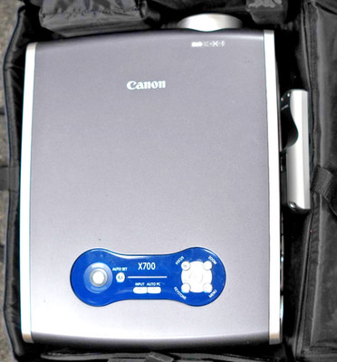 Canon X700 Multimedia Projector with Case, Remote and Cables