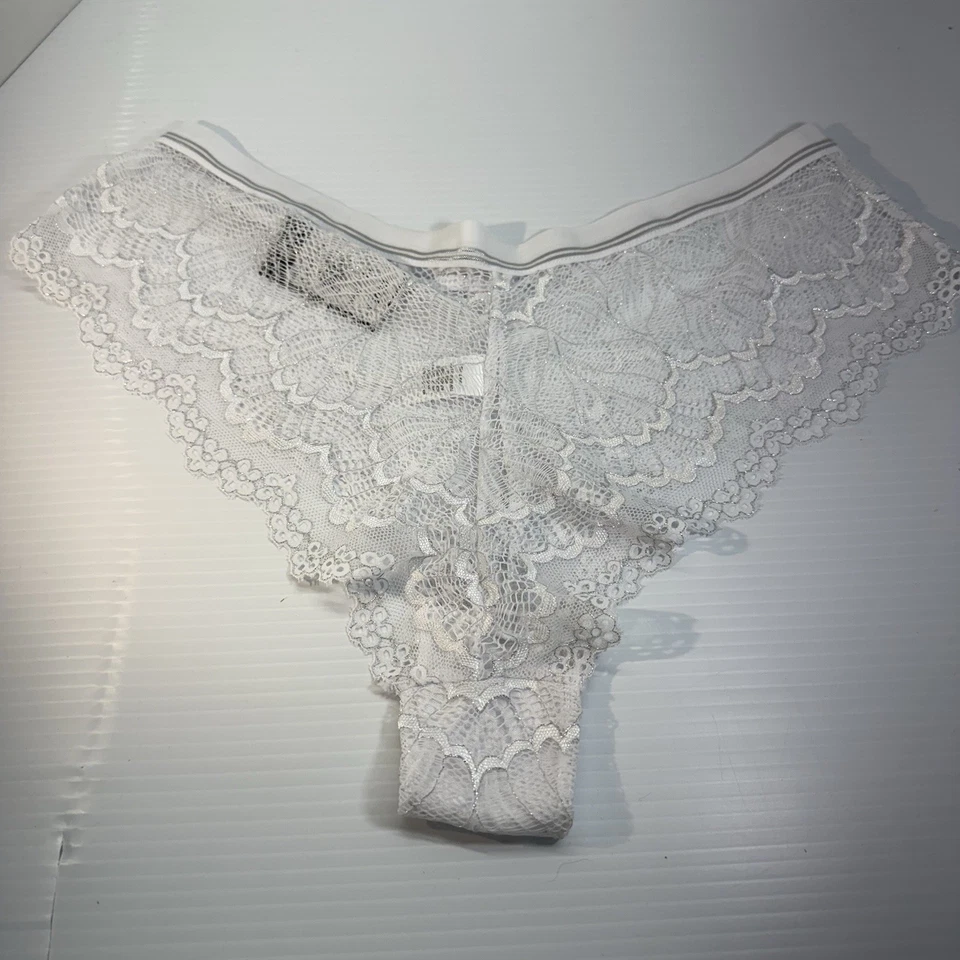 Paquete de 2 bragas Fredericks of Hollywood Caroline talla 1X ropa interior de encaje blanco descarado Foto 4 de 4