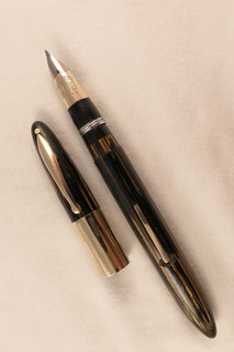 VINTAGE & RARE 1940s LEVER FILL SHEAFFER "TRIUMPH" LIFETIME FOUNTAIN PEN