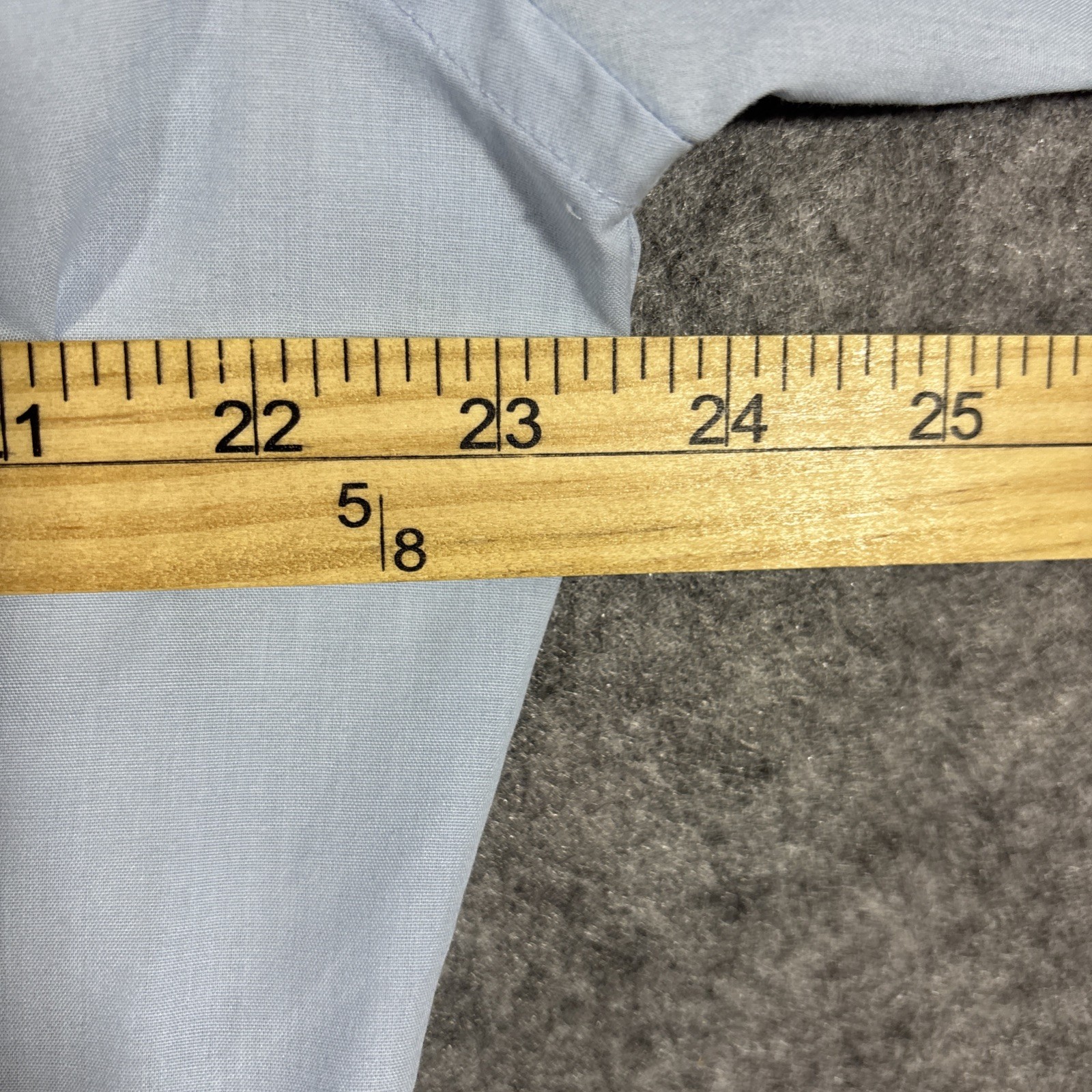 Hennessy Vintage Men’s Blue Dress Shirt 16.5 34/35