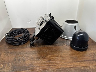 Alien Bees B400 160WS Studio Strobe Monolight by Paul C Buff