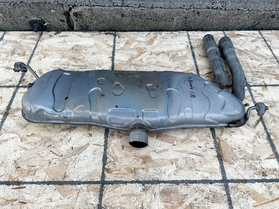 Silenciador de escape traseiro Volkswagen Beetle P40768 2012-2016 1,8L fabricante de equipamento original - Imagem 4 de 4