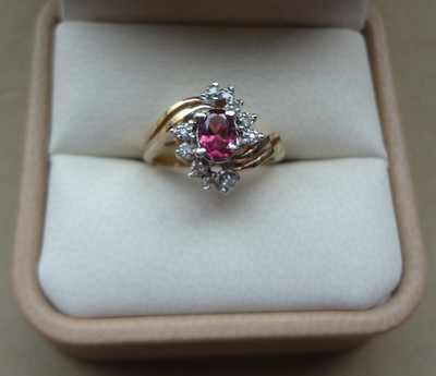 SCHÖNER OVALER HALO-RING IGC 14K YG ROSA GRANAT & DIAMANT