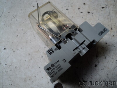 Master Electronics Control (MEC) Relay, GQ-TPDT-240VAC w/ DIN Rail Base