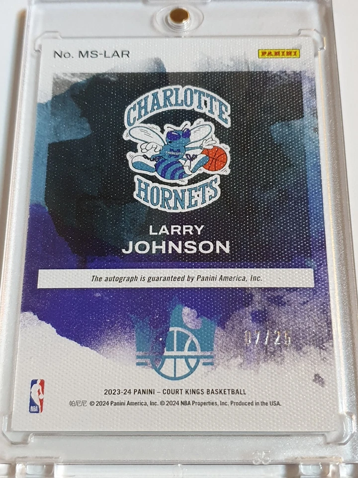 Panini Court Kings Larry Johnson 2023 automático zafiro/25 golpes maestros - raro Foto 4 de 4