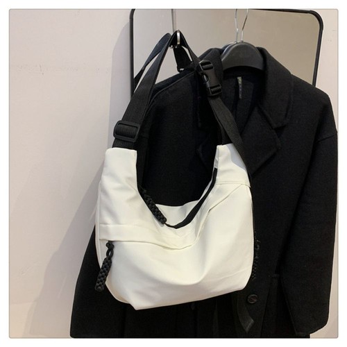 Nylon Shoulder Bags Dumpling Shape Crossbody Bag Fashion Chest Bag - Picture 7 of 16