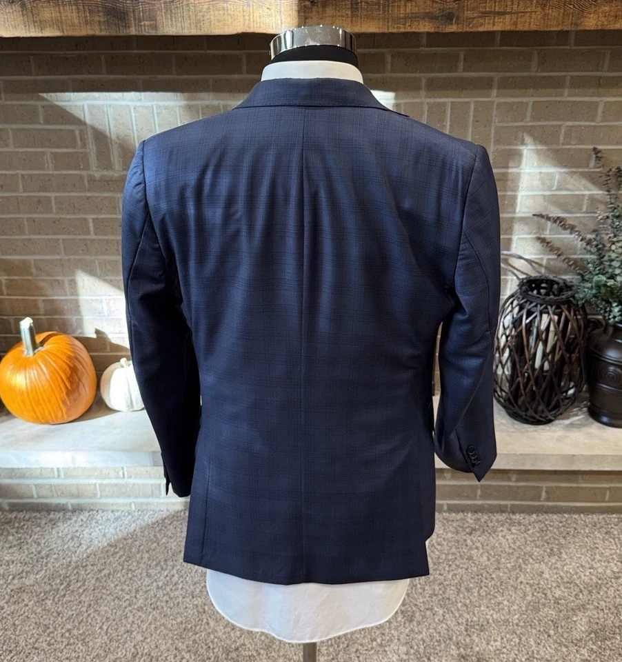 Ermenegildo Zegna mens 38S navy blue plaid Trofeo wool 2-button sport coat EUC - Image 4 of 4