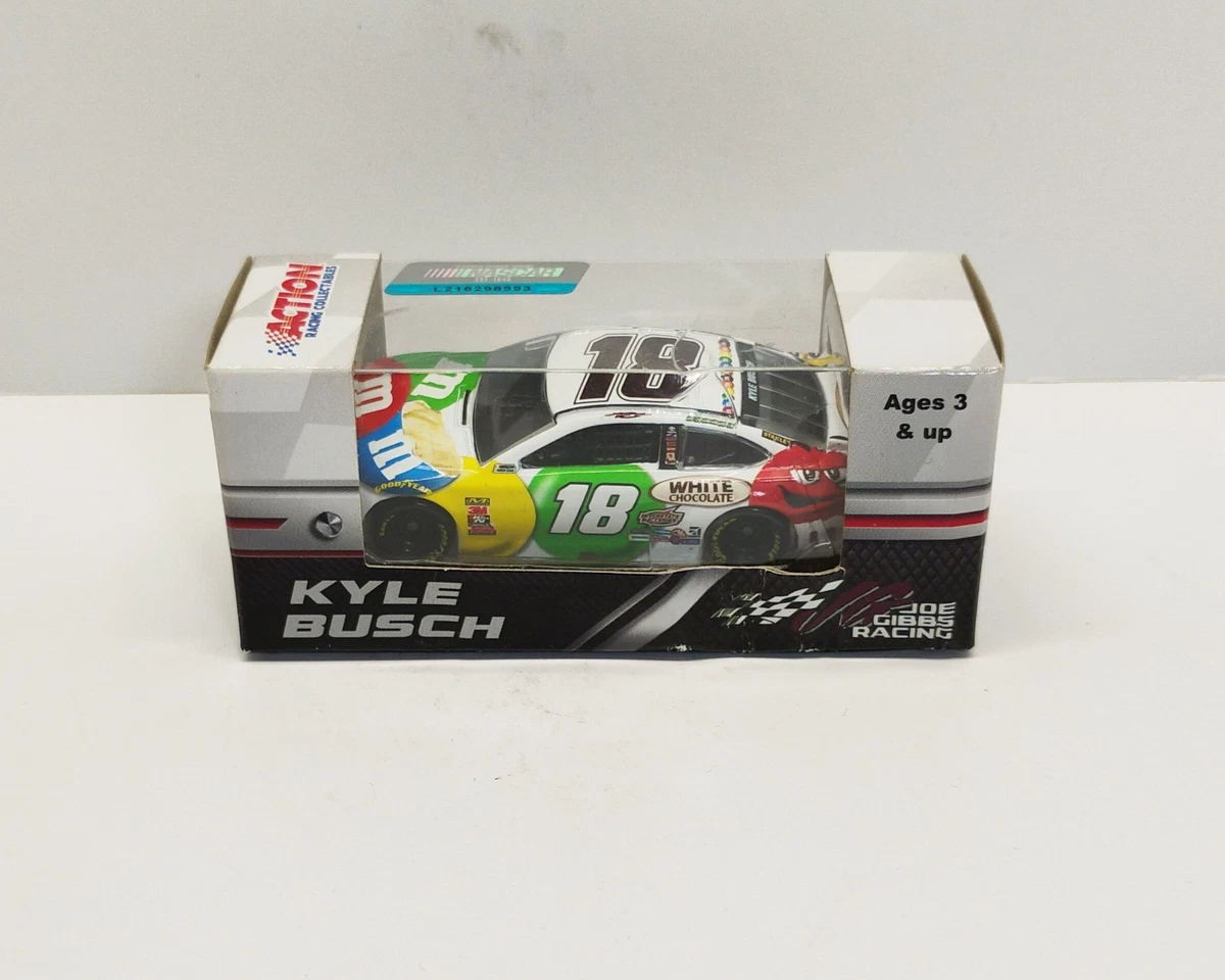 Action Kyle Busch Diecast Racing Cars 2018 Vehicle Year for sale
